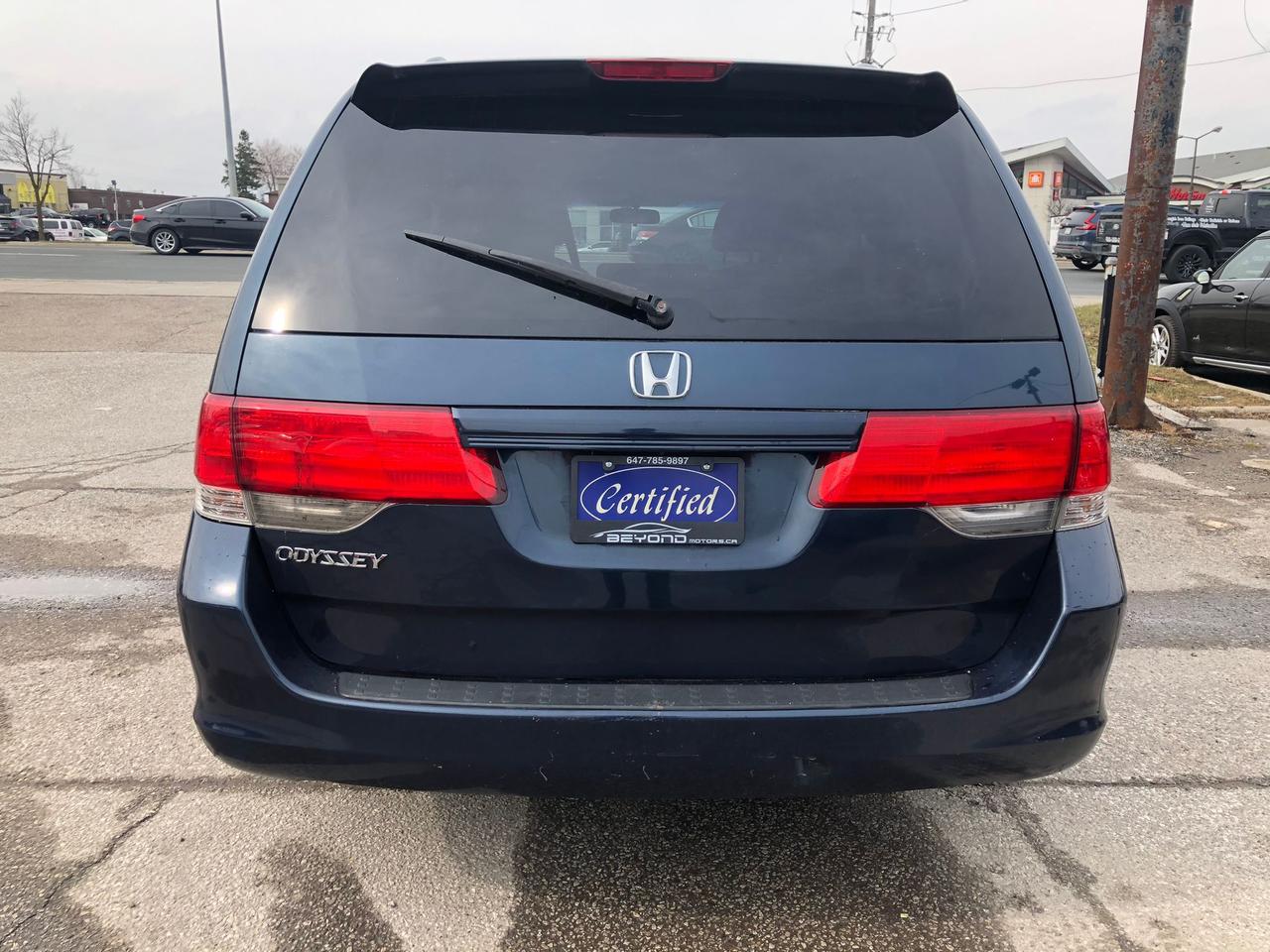 2010 Honda Odyssey SE, COMES CERTIFIED WITH 3 YR WARRANTY INCLUDED Photo