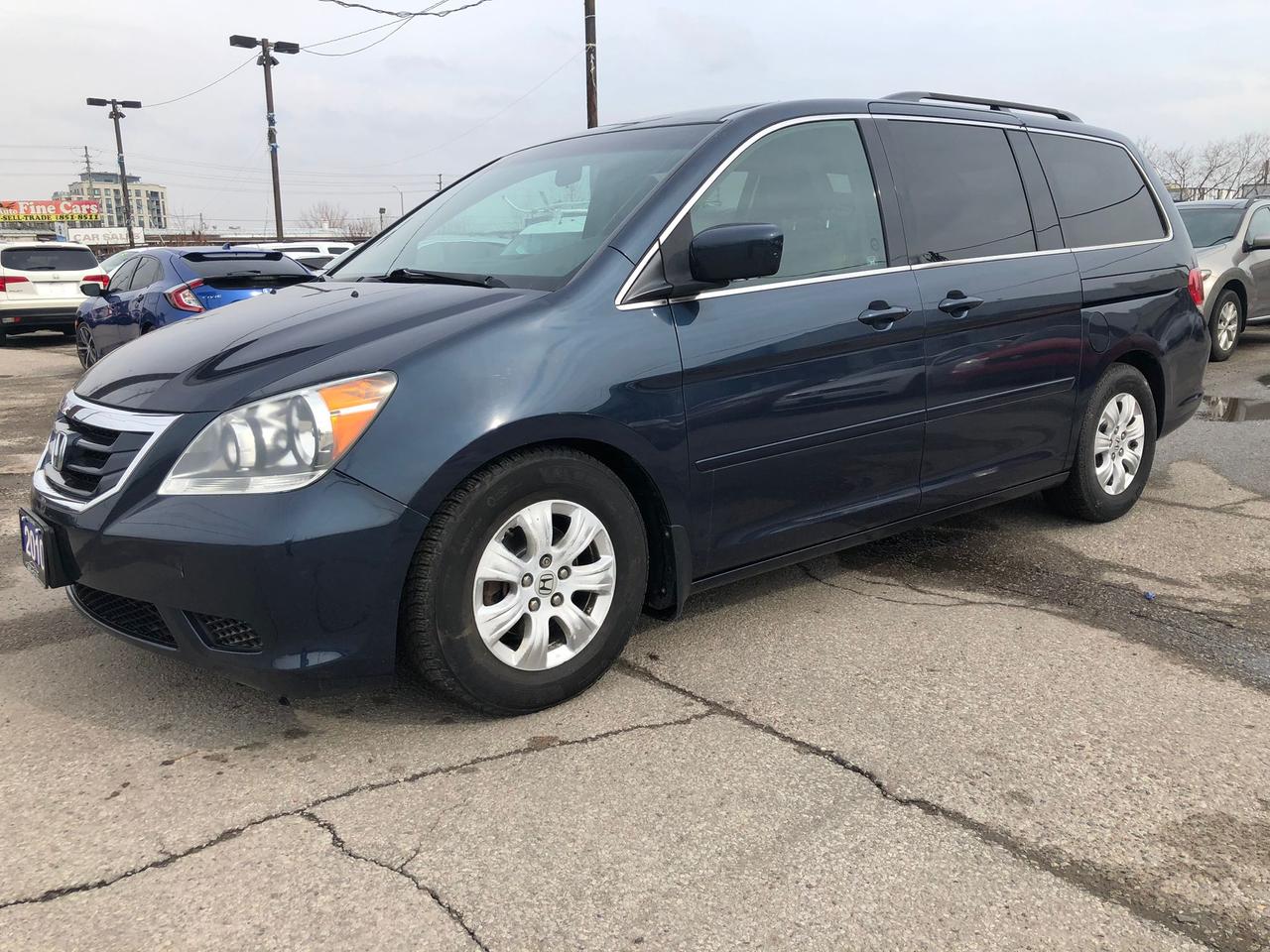 2010 Honda Odyssey SE, COMES CERTIFIED WITH 3 YR WARRANTY INCLUDED Photo