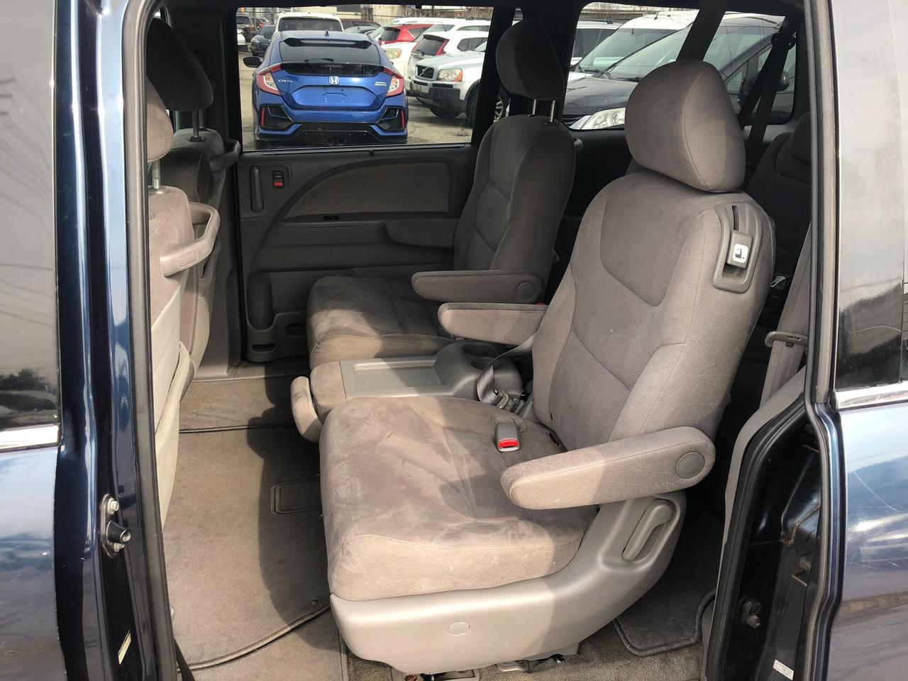 2010 Honda Odyssey SE, COMES CERTIFIED WITH 3 YR WARRANTY INCLUDED Photo