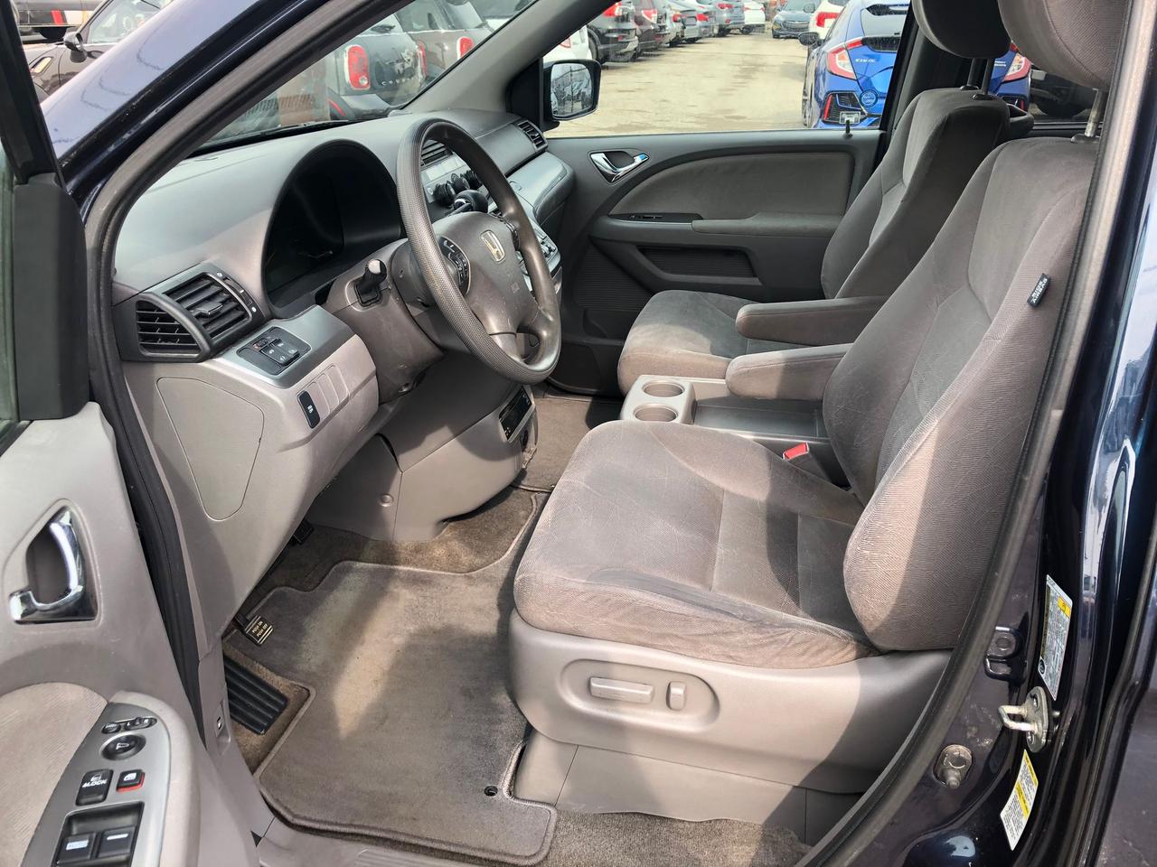 2010 Honda Odyssey SE, COMES CERTIFIED WITH 3 YR WARRANTY INCLUDED Photo