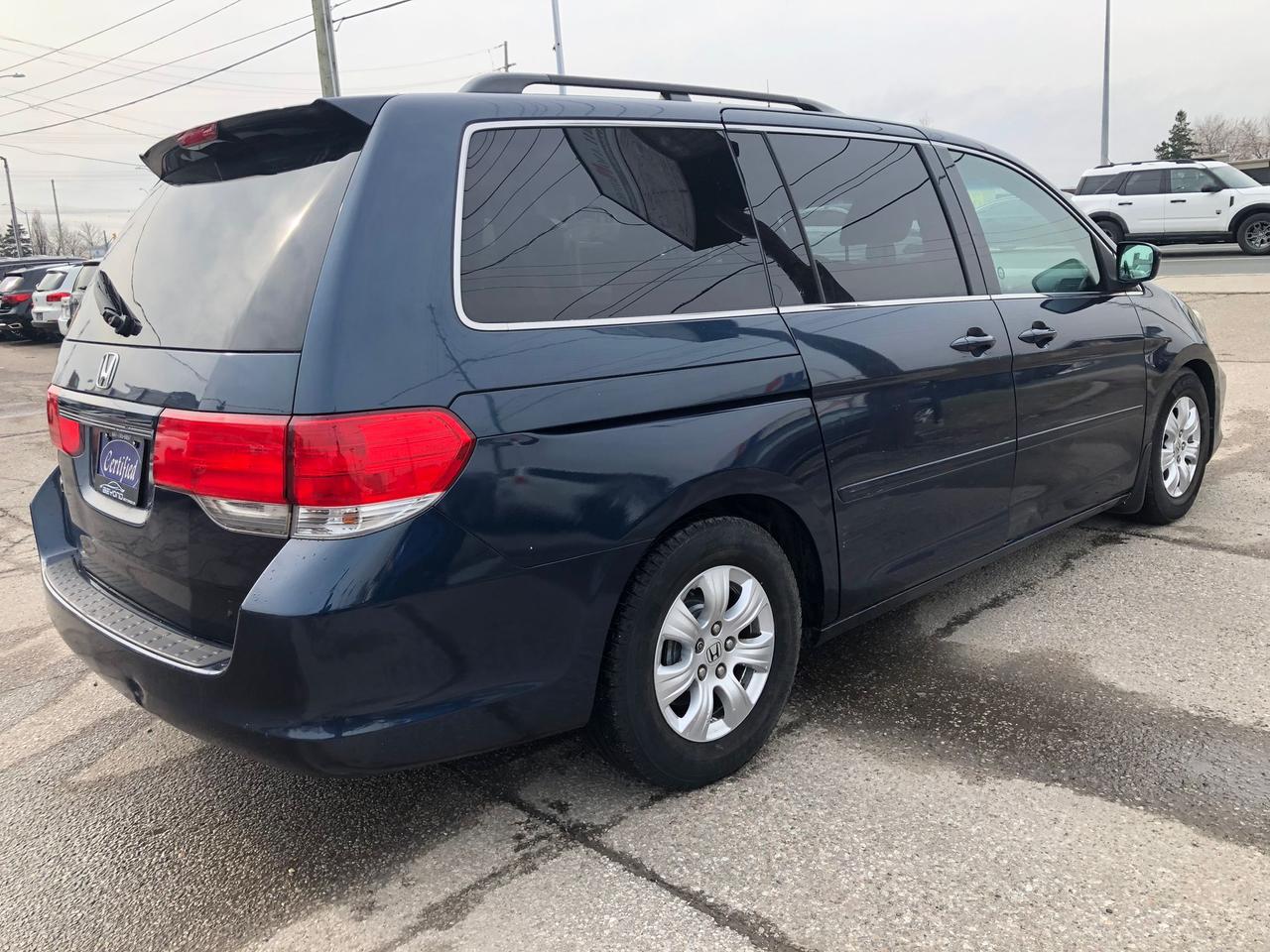 2010 Honda Odyssey SE, COMES CERTIFIED WITH 3 YR WARRANTY INCLUDED Photo