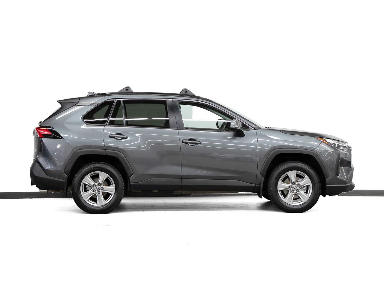 2022 Toyota RAV4 XLE AWD | Sunroof | Heated Seats | BSM | CarPlay