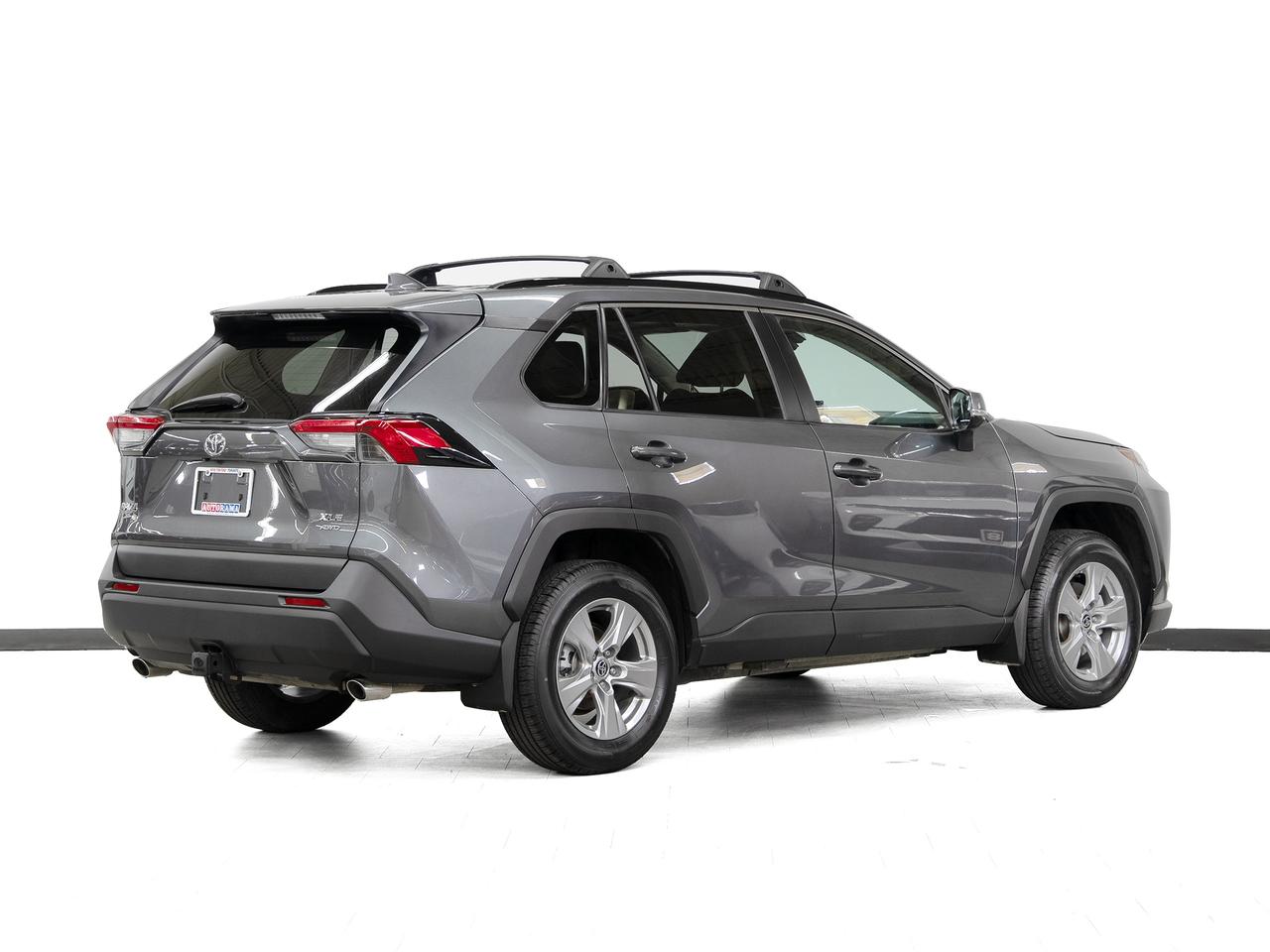 2022 Toyota RAV4 XLE AWD | Sunroof | Heated Seats | BSM | CarPlay