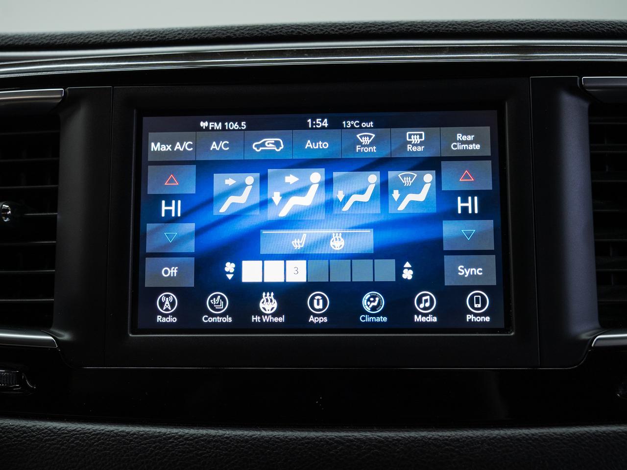 2020 Chrysler Pacifica TOURING | S-Pkg | Stow'nGo | Power Doors | CarPlay