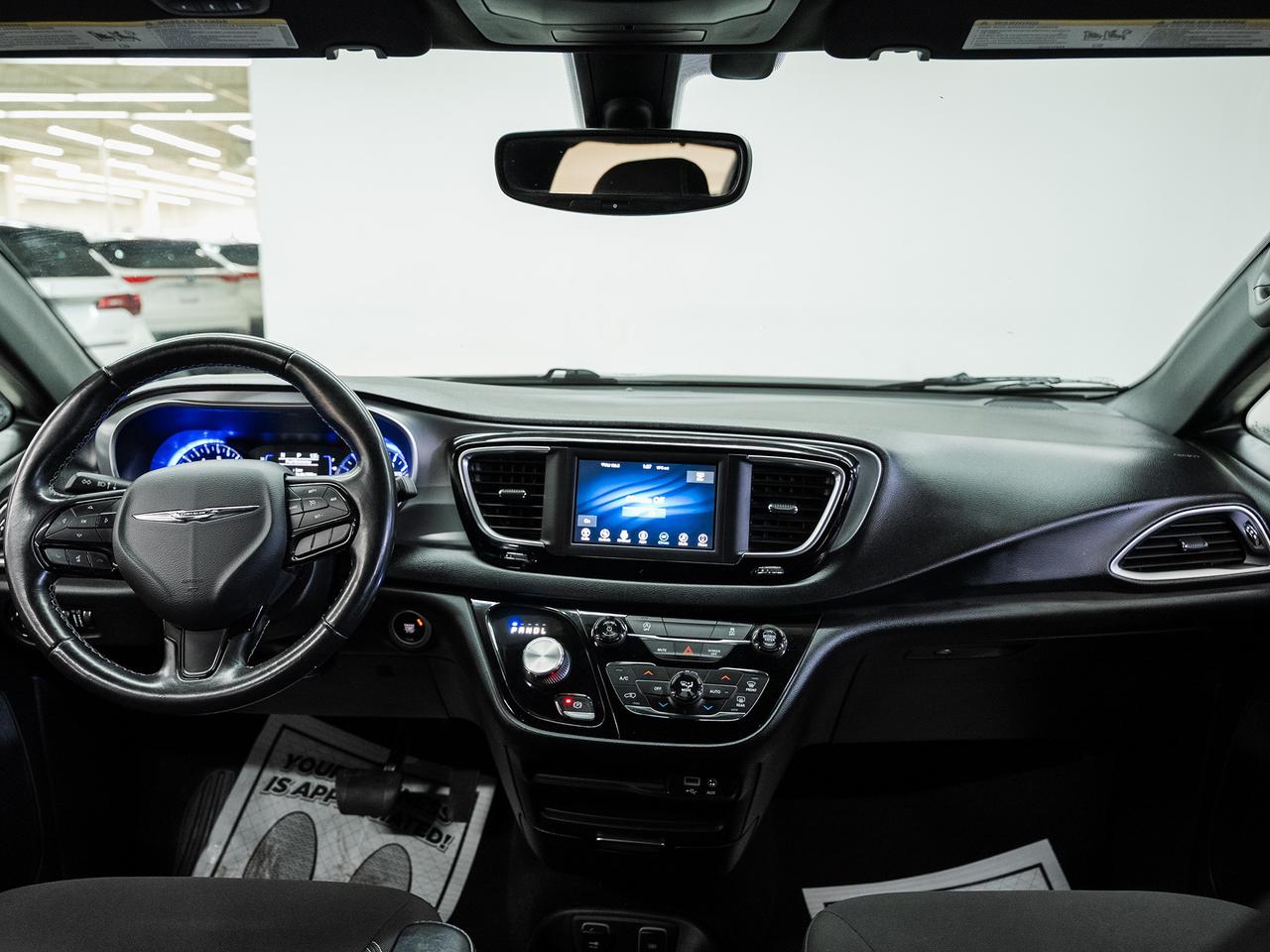 2020 Chrysler Pacifica TOURING | S-Pkg | Stow'nGo | Power Doors | CarPlay Photo