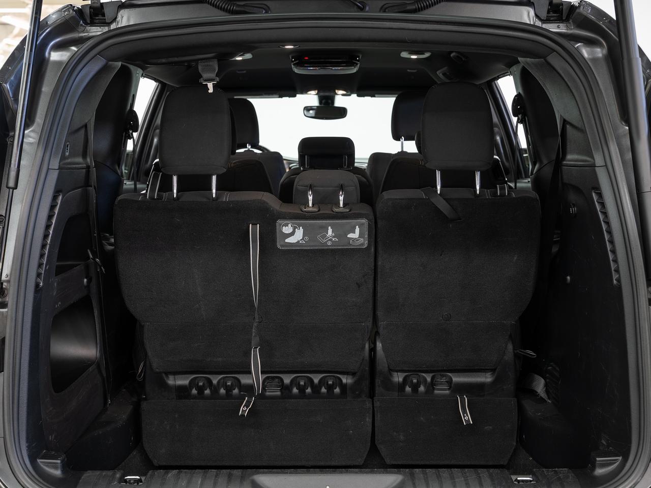 2020 Chrysler Pacifica TOURING | S-Pkg | Stow'nGo | Power Doors | CarPlay Photo