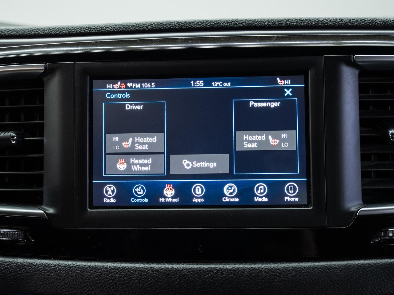 2020 Chrysler Pacifica TOURING | S-Pkg | Stow'nGo | Power Doors | CarPlay
