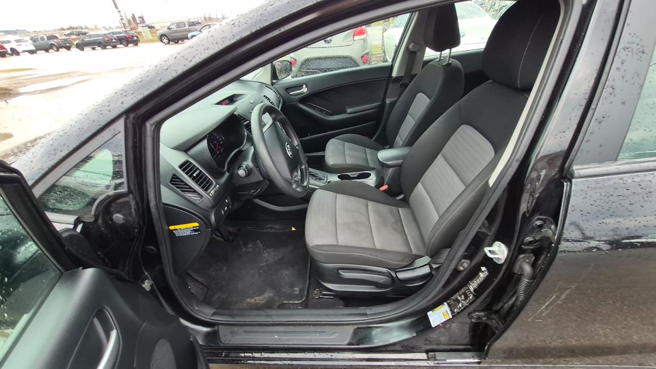 2015 Kia Forte LX, AUTO, 4 CYL, ONLY 146KMS, CERTIFIED Photo