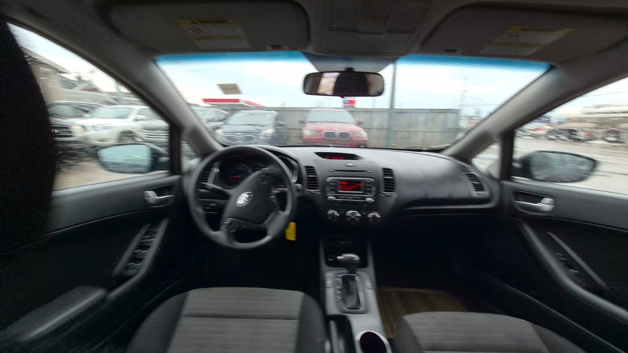 2015 Kia Forte LX, AUTO, 4 CYL, ONLY 146KMS, CERTIFIED Photo