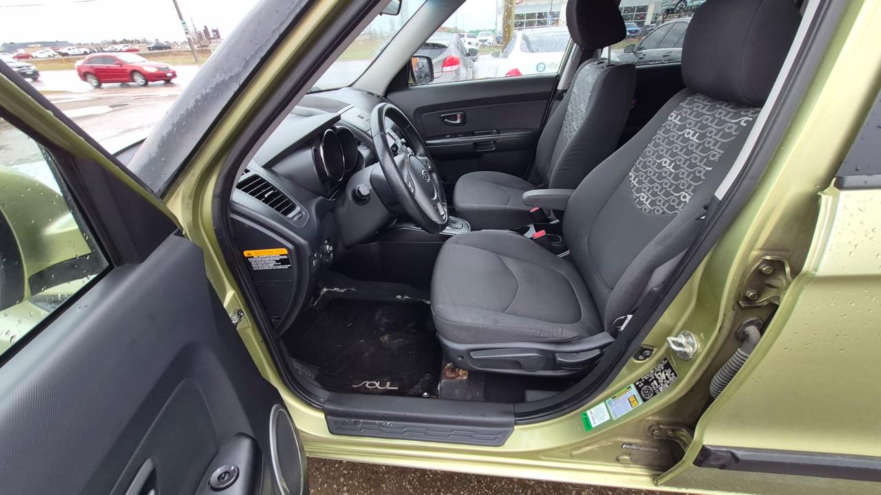 2011 Kia Soul 2U, ALLOYS, 4 CYL, GREAT ON FUEL, CERTIFIED Photo