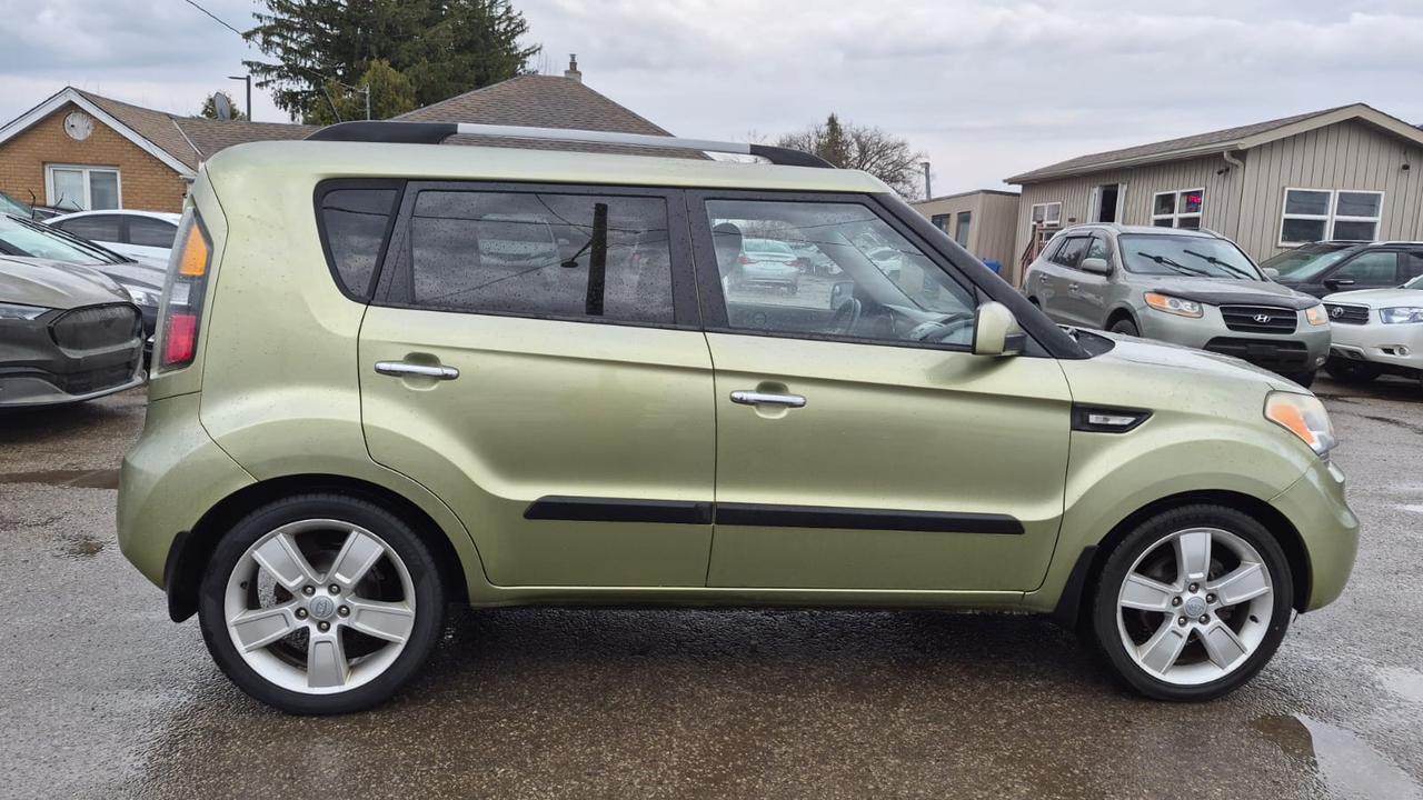 Used 2011 Kia Soul 2U for sale in London, ON