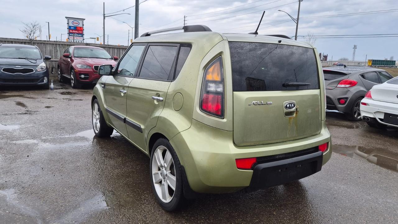 2011 Kia Soul 2U, ALLOYS, 4 CYL, GREAT ON FUEL, CERTIFIED Photo
