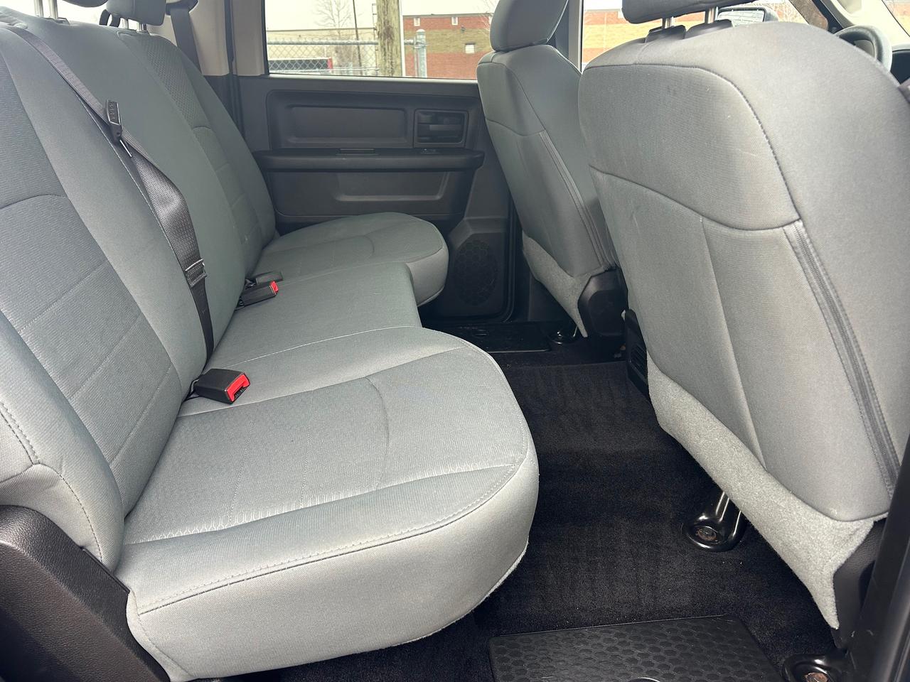 2015 RAM 1500 ST Photo