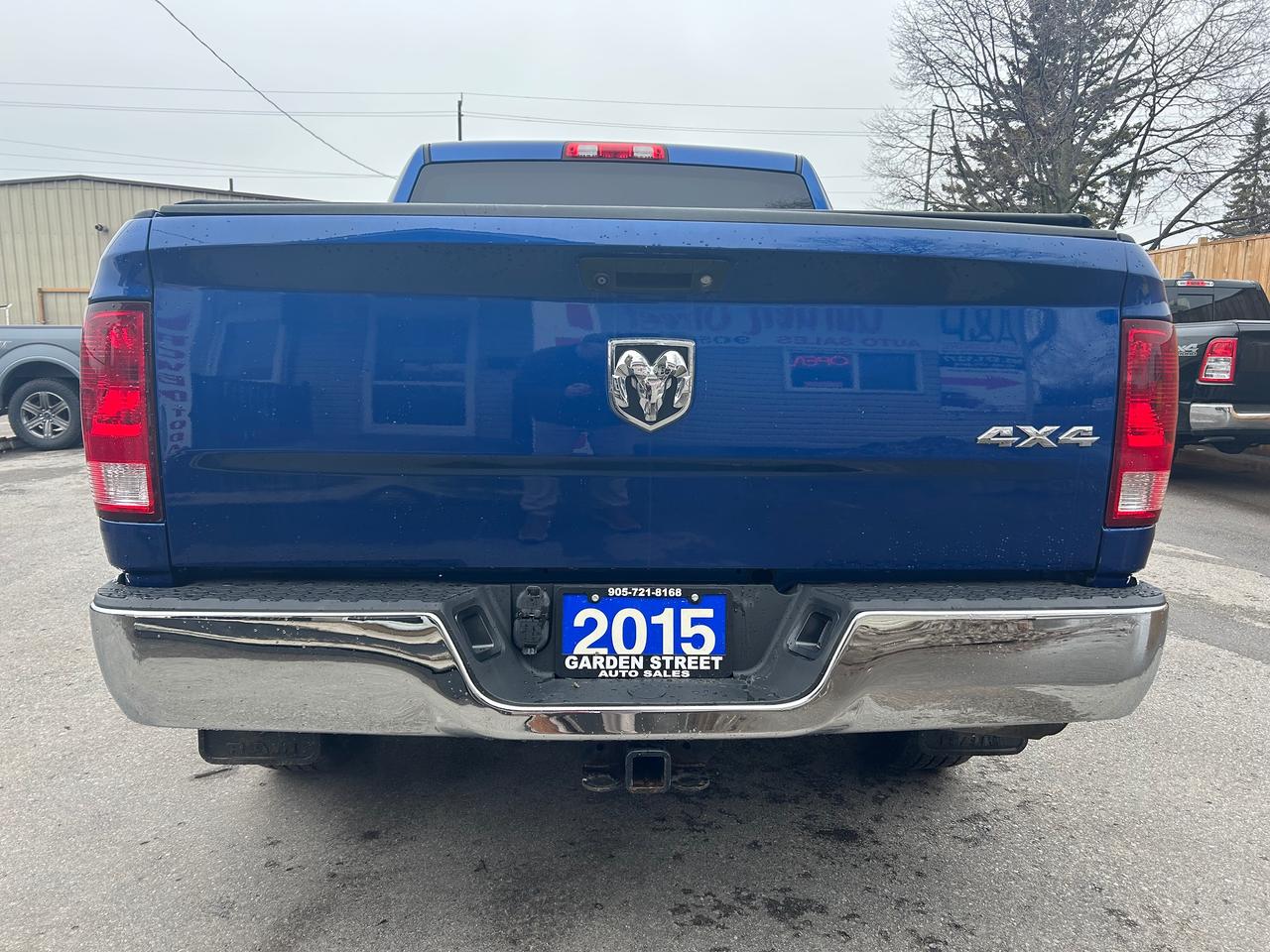 2015 RAM 1500 ST Photo3