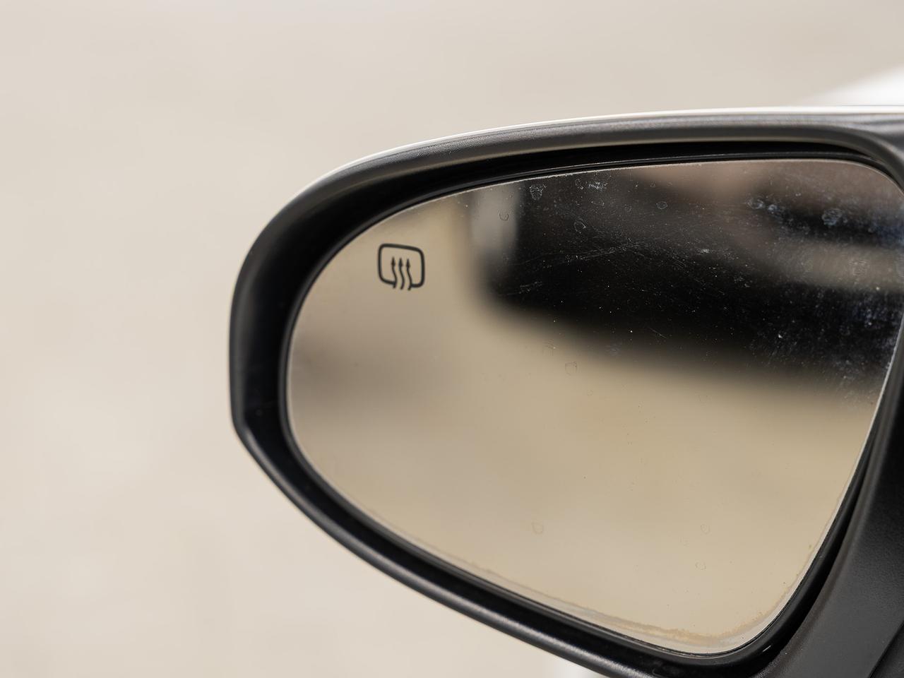 2019 Toyota Corolla SE | Sunroof | Leather | BSM | ACC | CarPlay