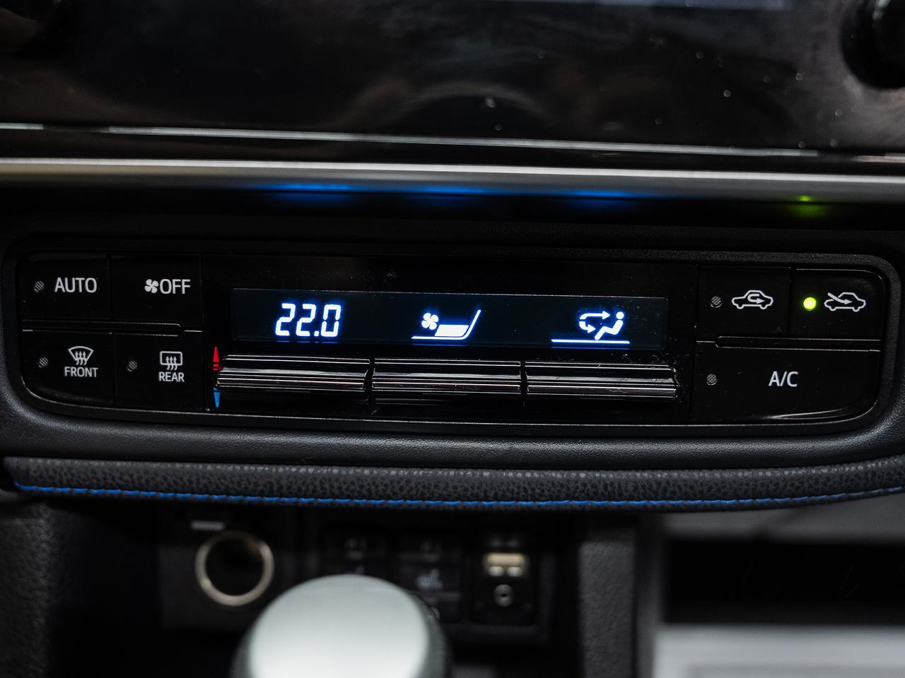 2019 Toyota Corolla SE | Sunroof | Leather | BSM | ACC | CarPlay Photo