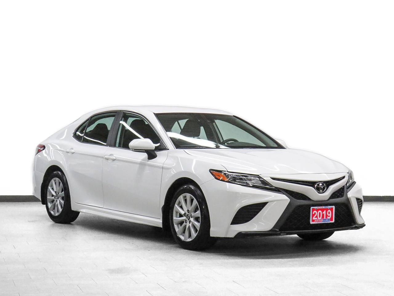 2019 Toyota Camry SE FWD