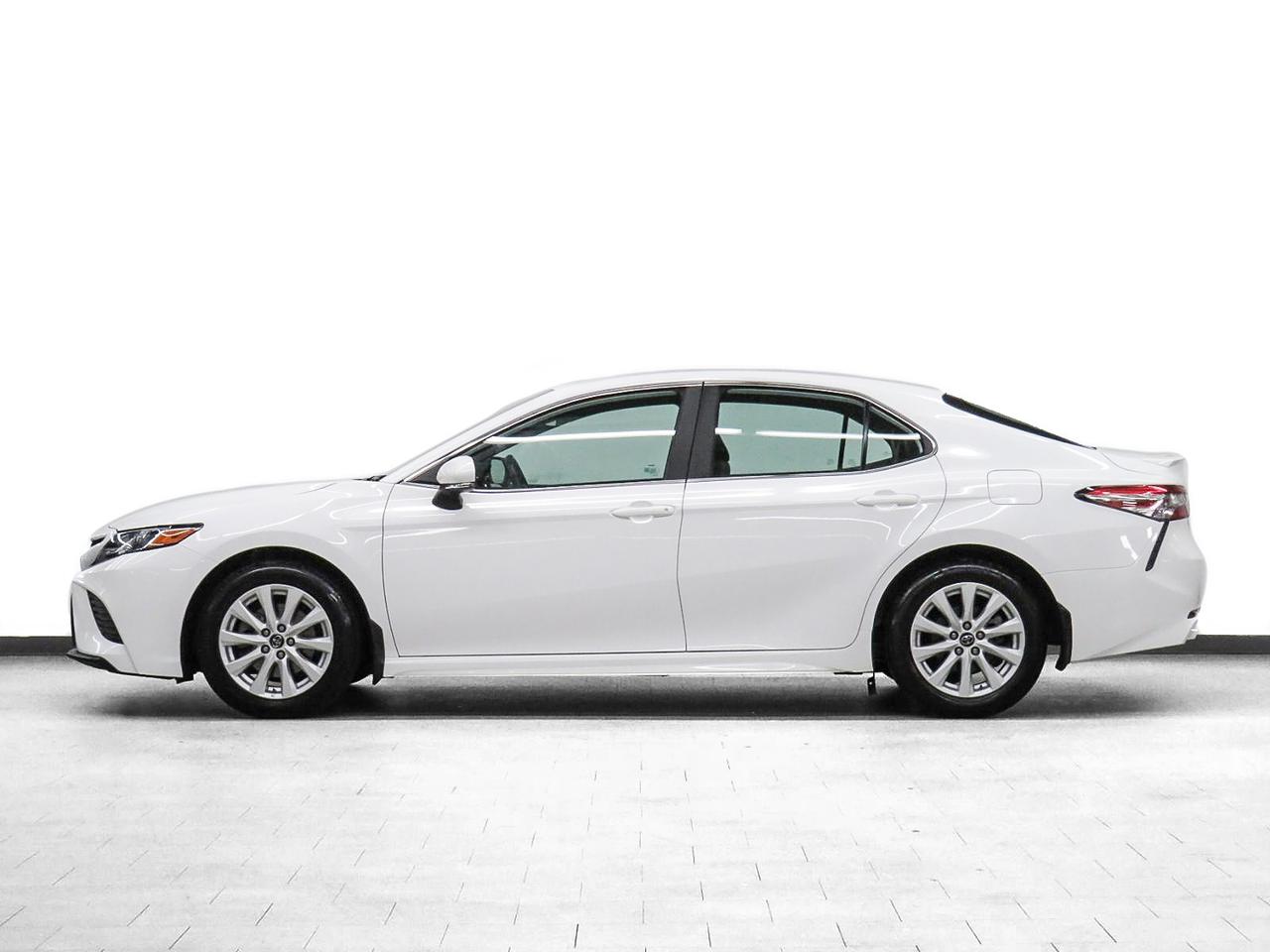 2019 Toyota Camry SE | Sunroof | Leather | BSM | ACC | CarPlay