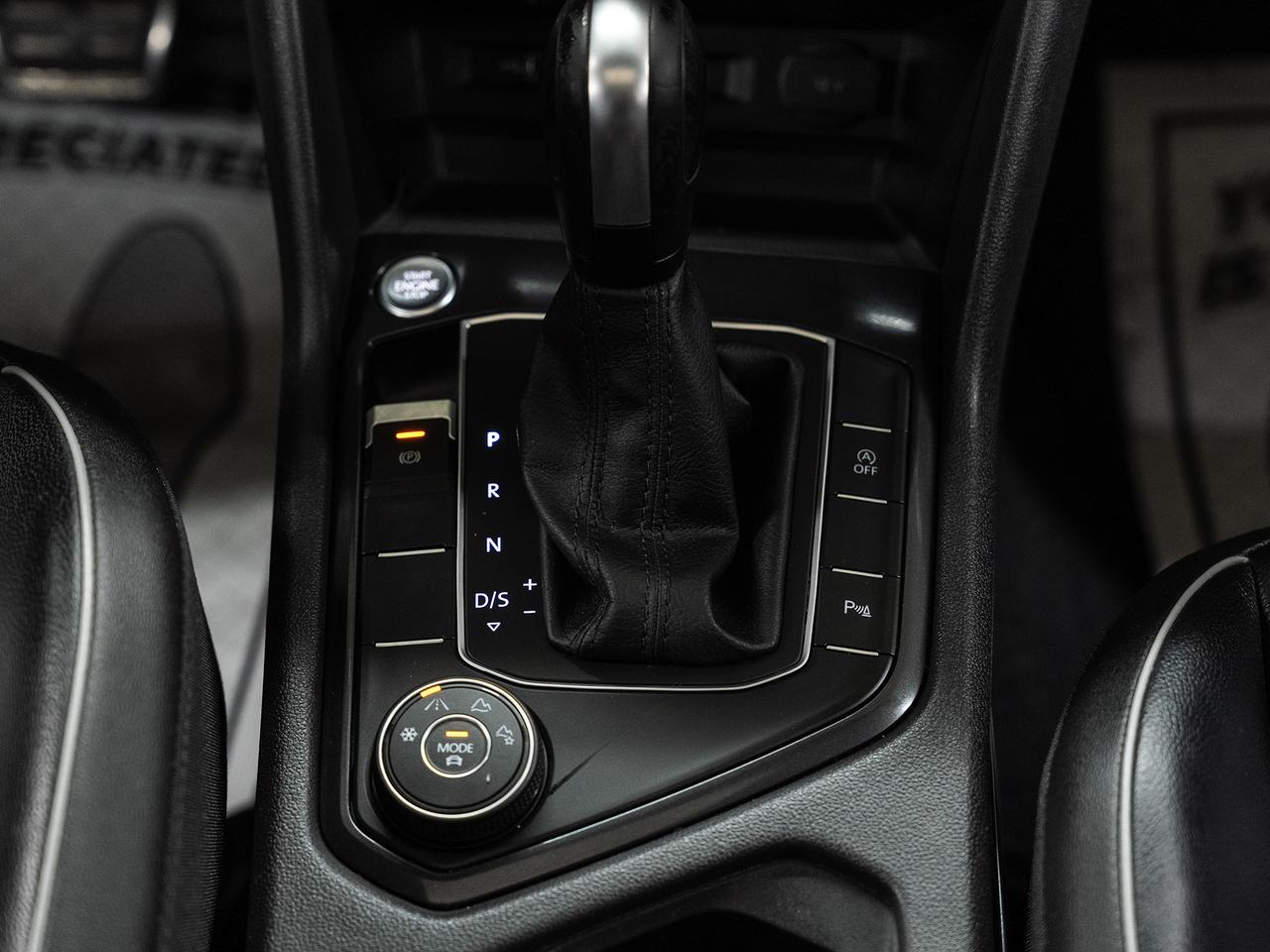 2020 Volkswagen Tiguan HIGHLINE R-LINE AWD | Nav | Pano roof | CarPlay Photo