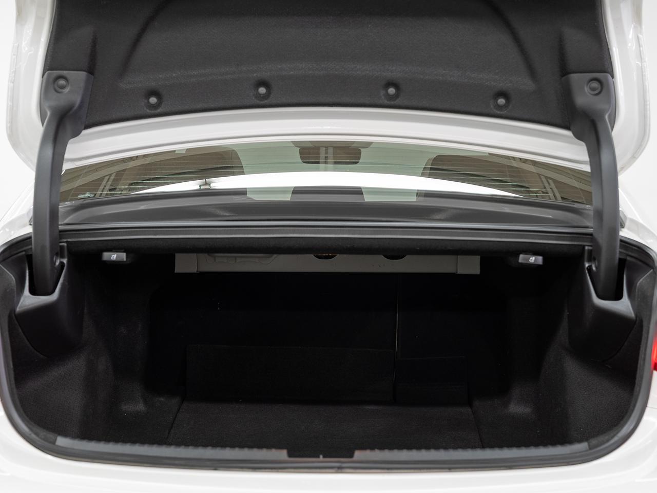 2021 Acura TLX TECH AWD | Nav | Leather | Sunroof | BSM | CarPlay