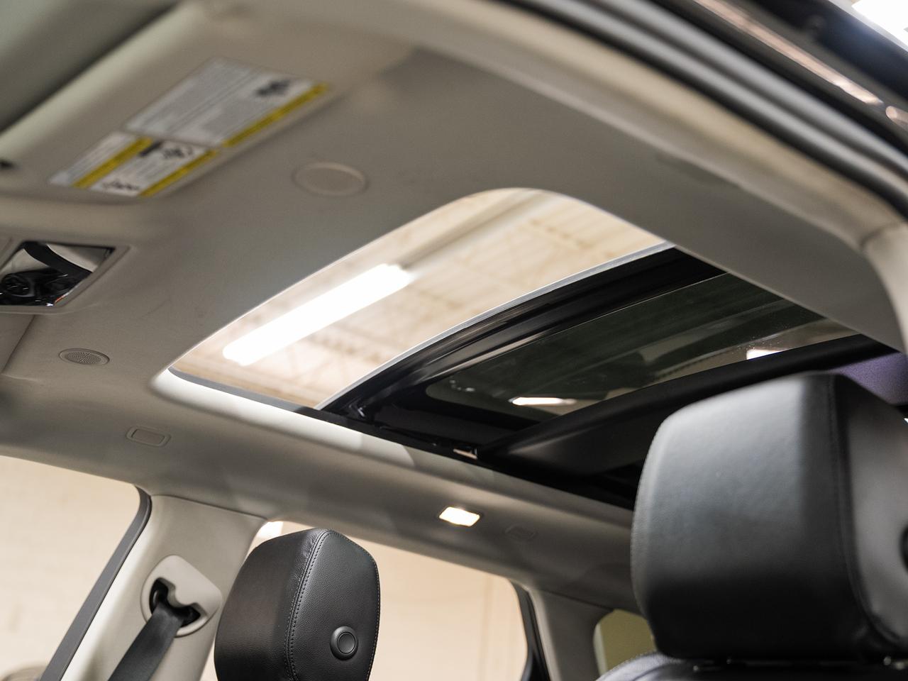 2023 Land Rover Range Rover Evoque P250 S AWD | Nav | Leather | Panoroof | CarPlay