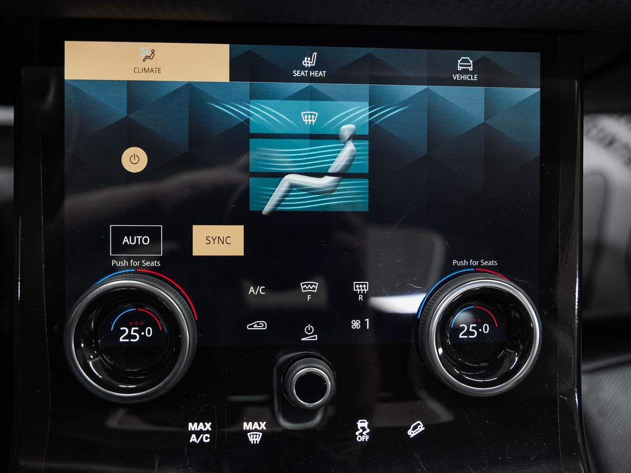 2023 Land Rover Range Rover Evoque P250 S AWD | Nav | Leather | Panoroof | CarPlay