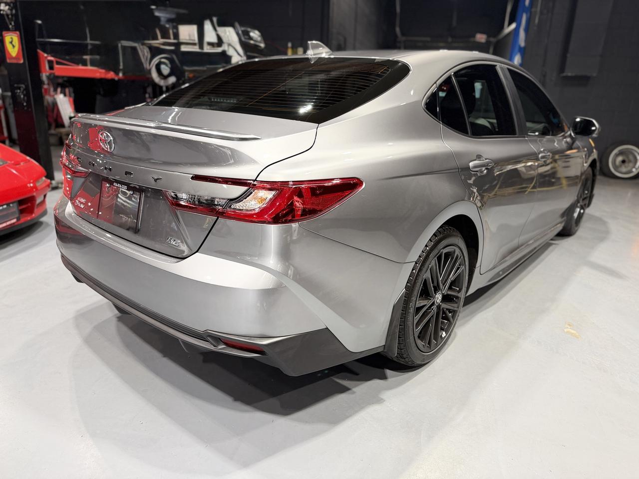 2025 Toyota Camry SE Upgrade CVT AWD Photo