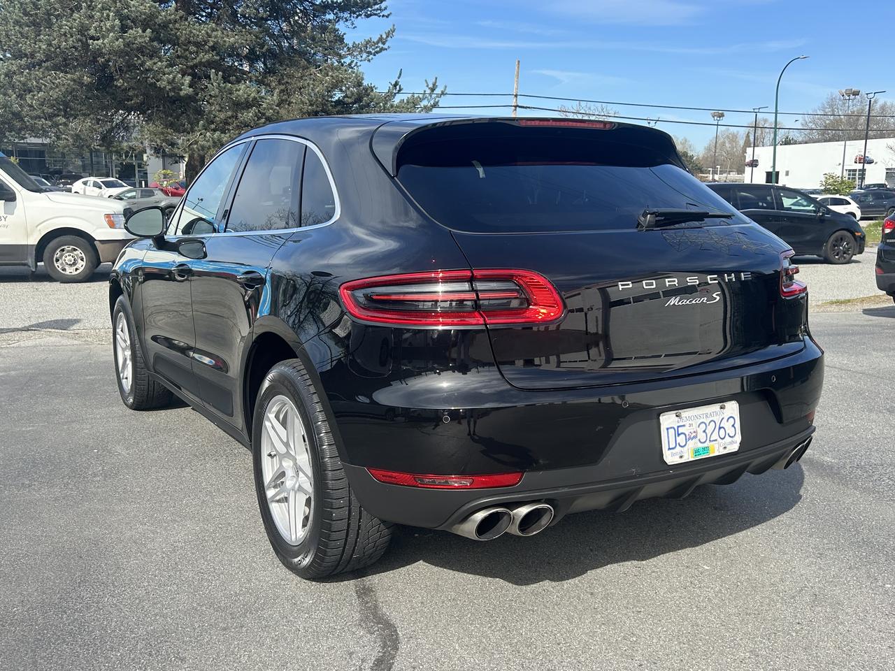 2015 Porsche Macan AWD 4dr S - Photo #3