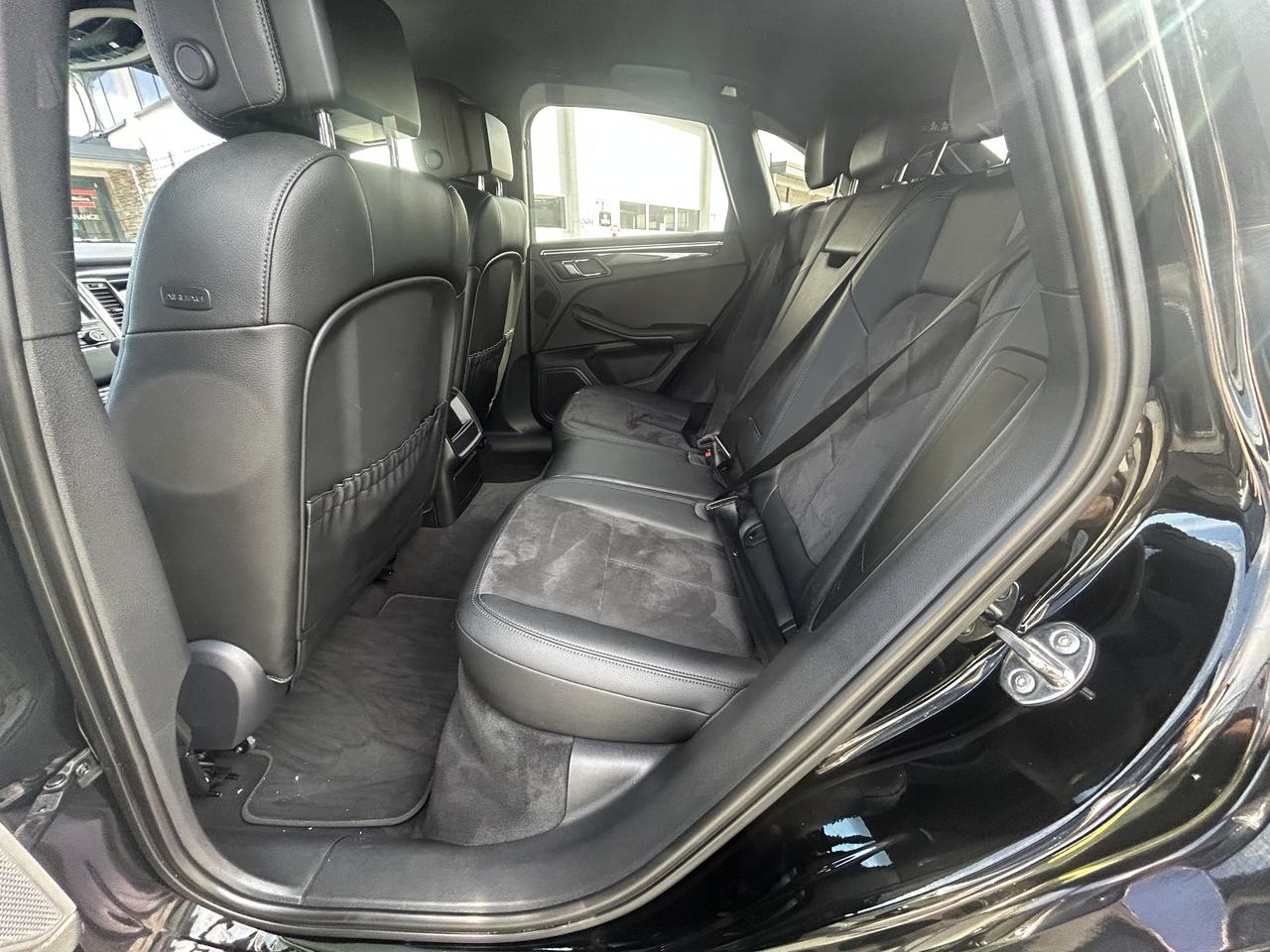 2015 Porsche Macan AWD 4dr S Photo