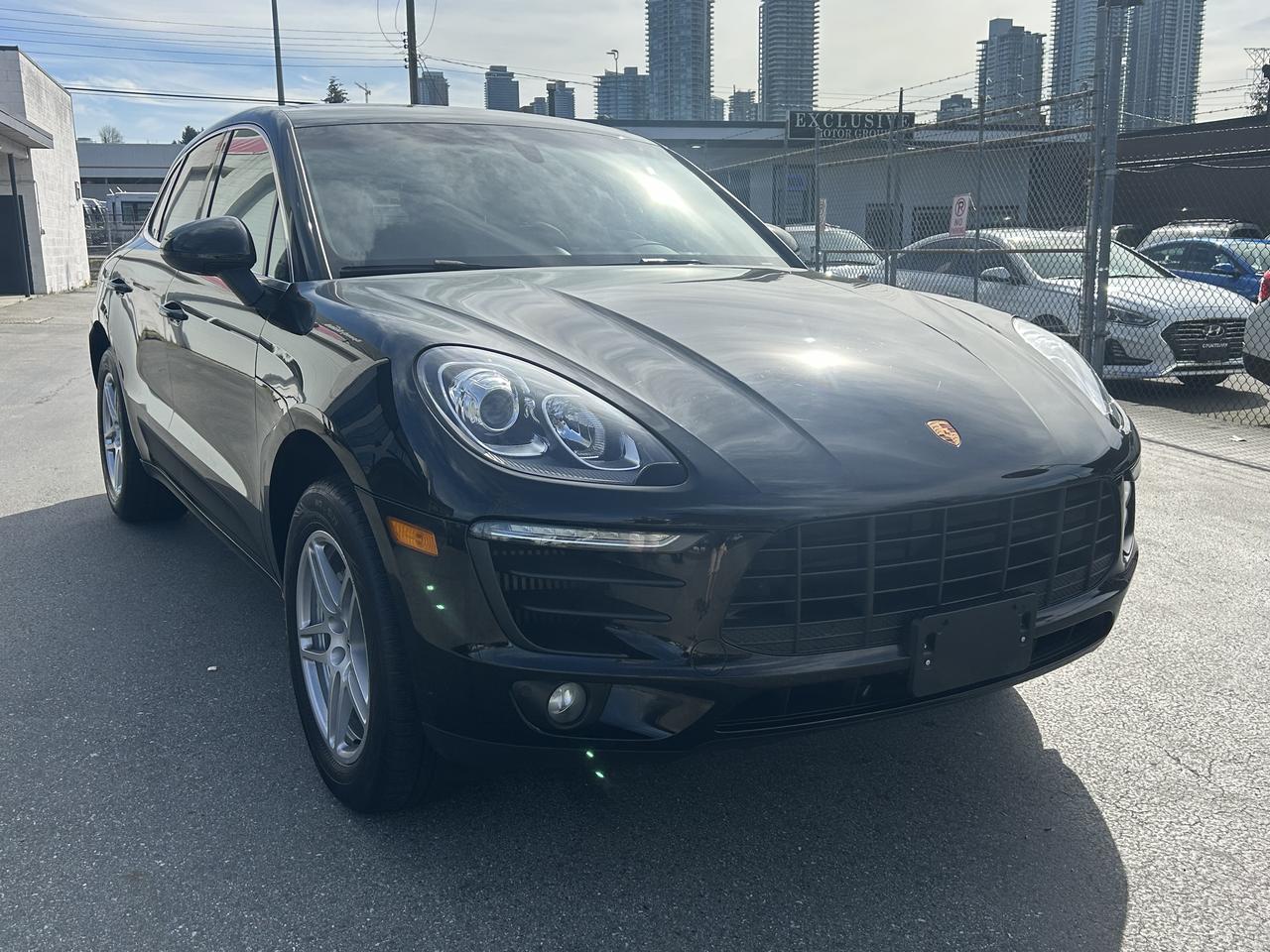 2015 Porsche Macan AWD 4dr S - Photo #4