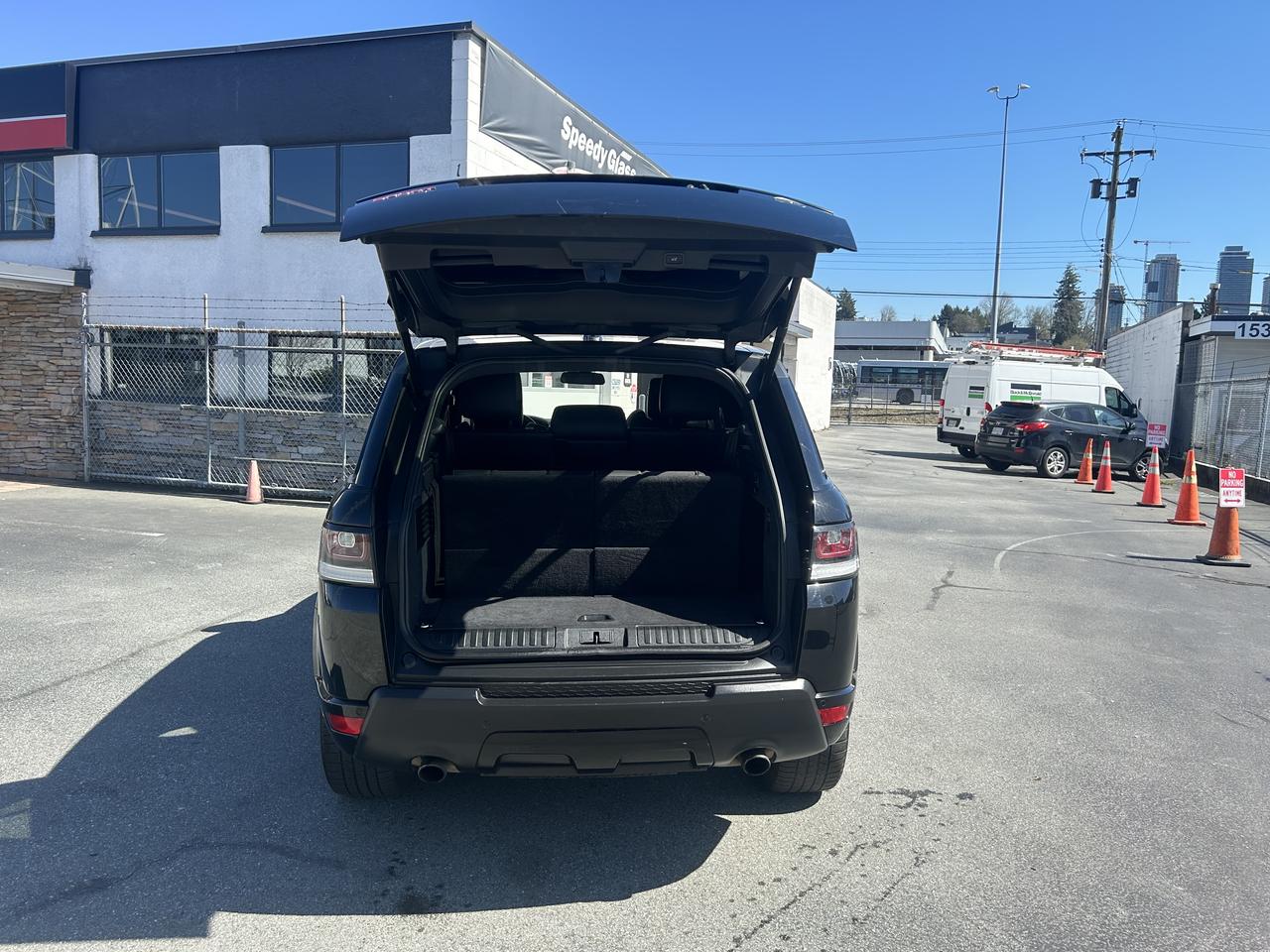 2016 Land Rover Range Rover Sport 4WD 4dr V8 Supercharged - Photo #8