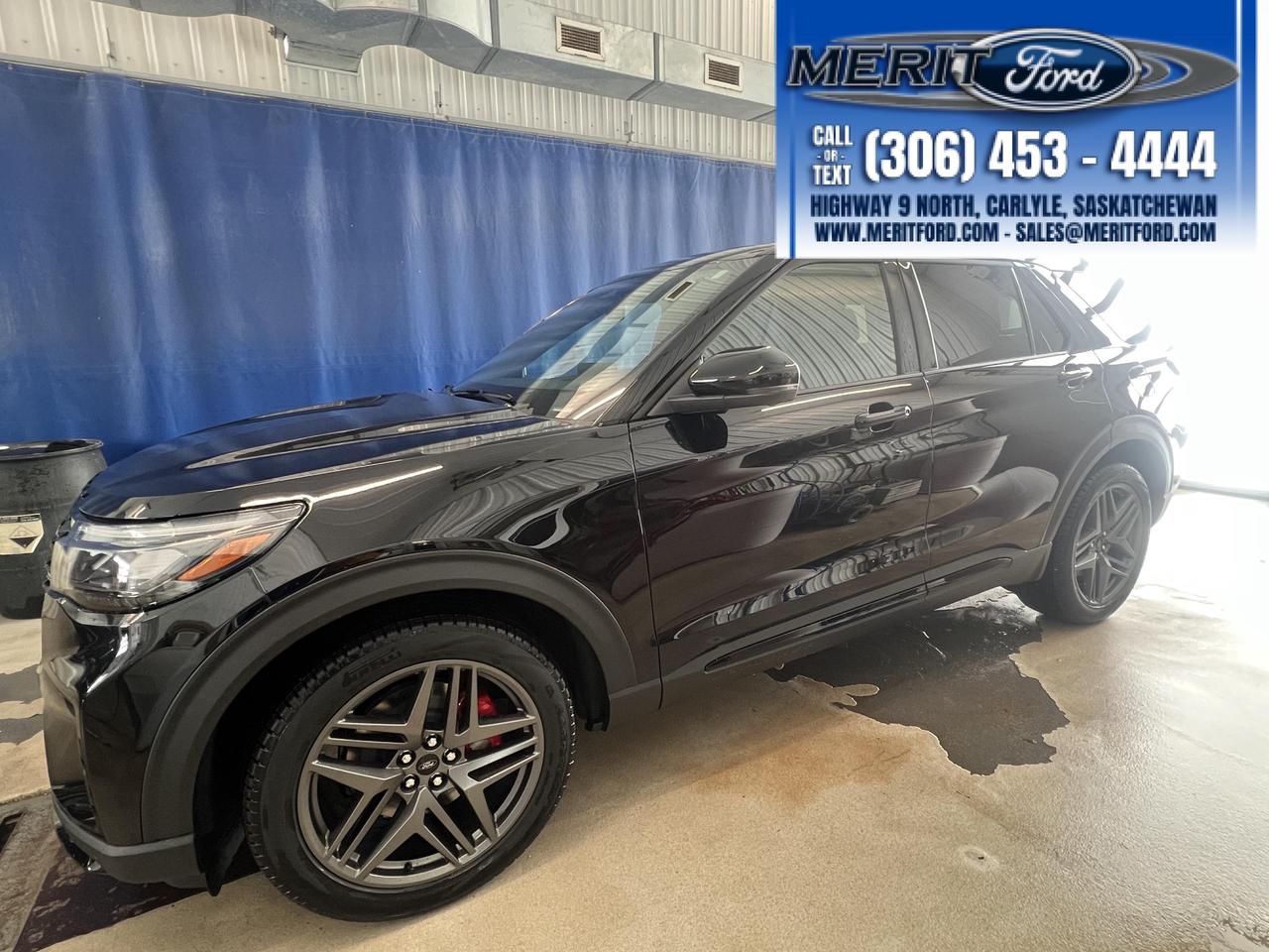 2026 Ford Explorer ST Photo1