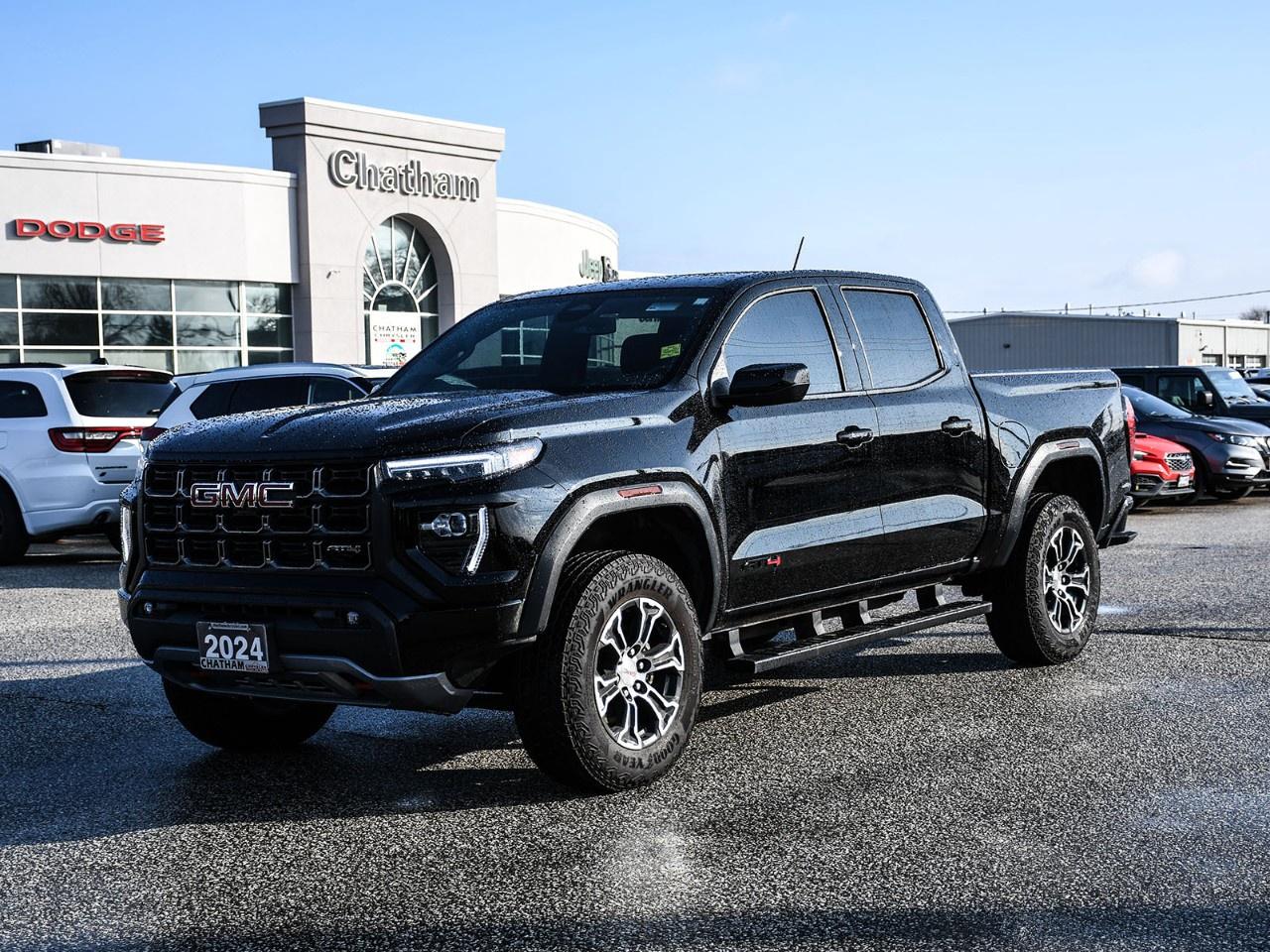 Used 2024 GMC Canyon Crew Cab Short Box 4-Wheel Drive AT4 for sale in Chatham, ON