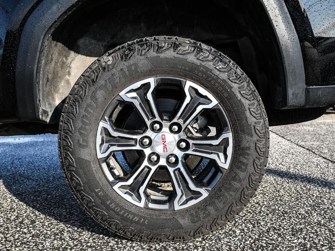 2024 GMC Canyon Crew Cab Short Box 4-Wheel Drive AT4 Photo