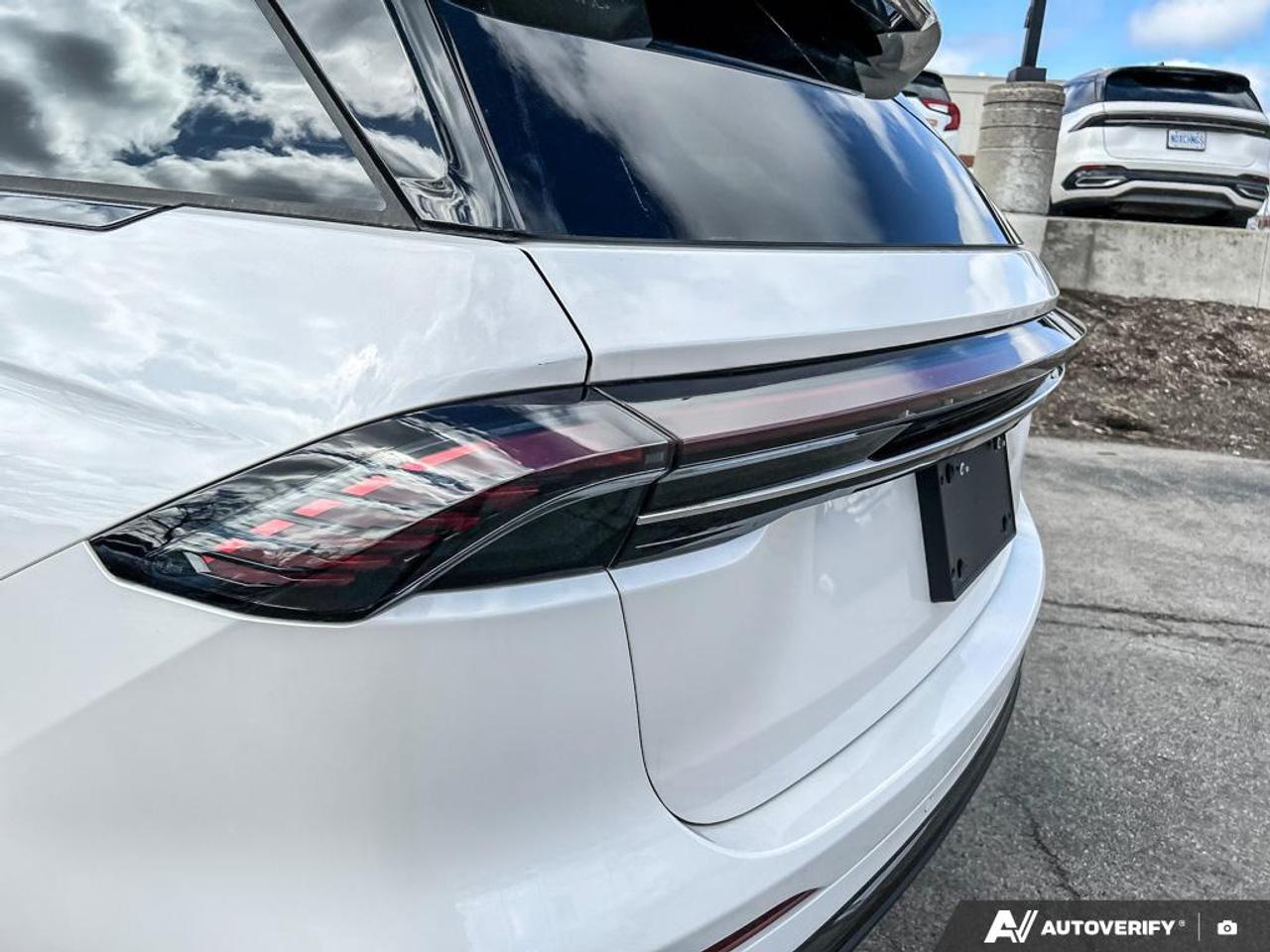 2026 Lincoln Nautilus Premiere EQUIP GROUP 102A | WHITE PLATINUM 3C | LINCOLN SOFT TOUCH BLK/GREY | 2.0L TURBOCHARGED 1-4 ENGINE | 8-SPD A/T | 18" MINI SPARE WHEEL AND TIRE | JET APPEARANCE PACKAGE | BLACK ONYX/LT SPACE GREY INT Photo