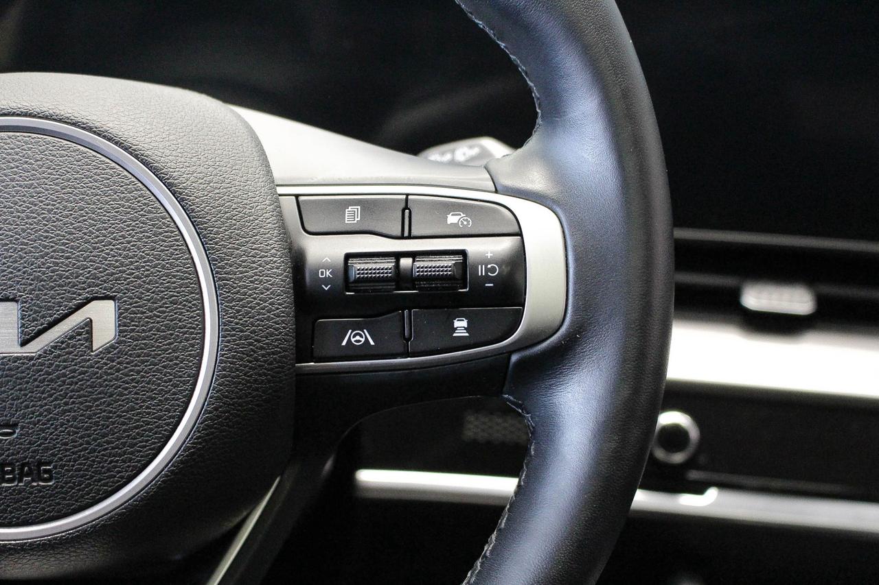 2023 Kia Sportage EX HEATED SEATS/STEERING WHEEL - NAVIGATION - REMOTE START Photo