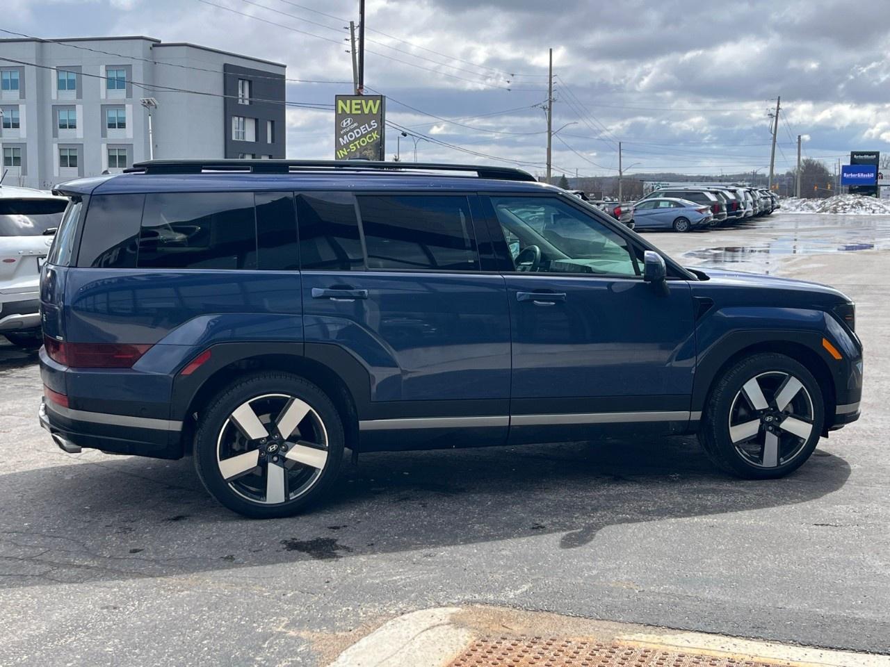 2025 Hyundai Santa Fe LUXURY AWD Photo