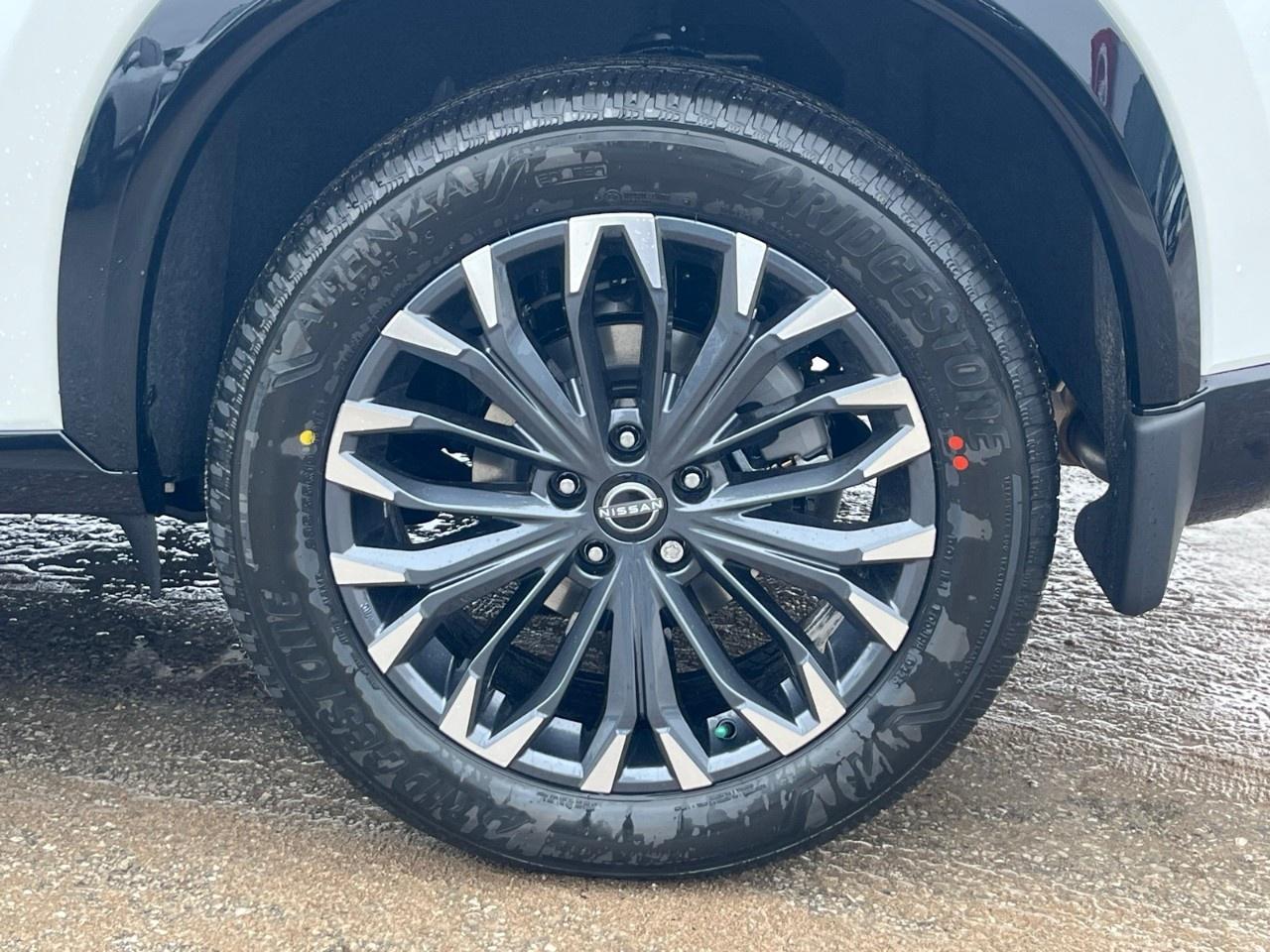 2026 Nissan Rogue AWD Platinum Photo