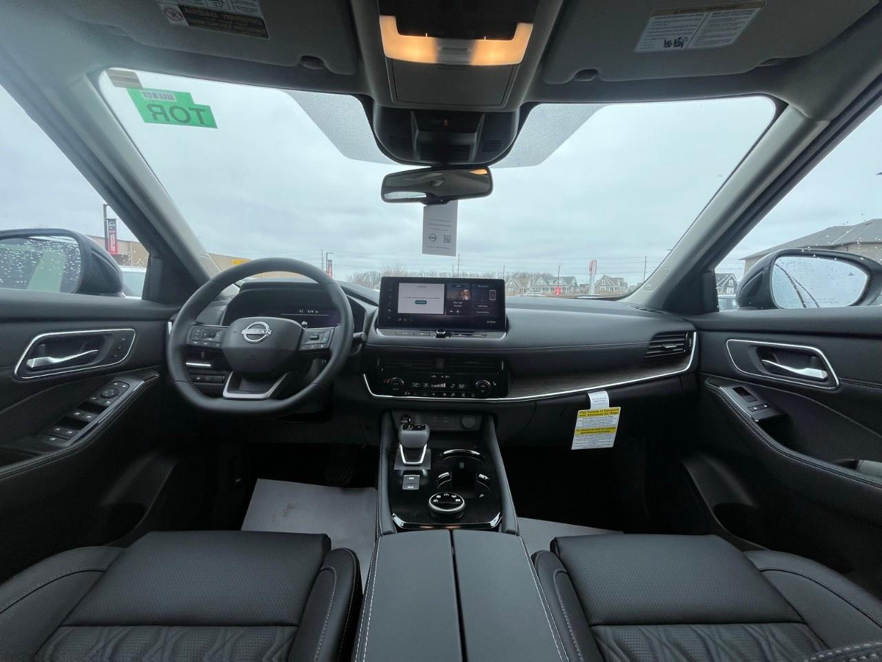 2026 Nissan Rogue AWD Platinum Photo