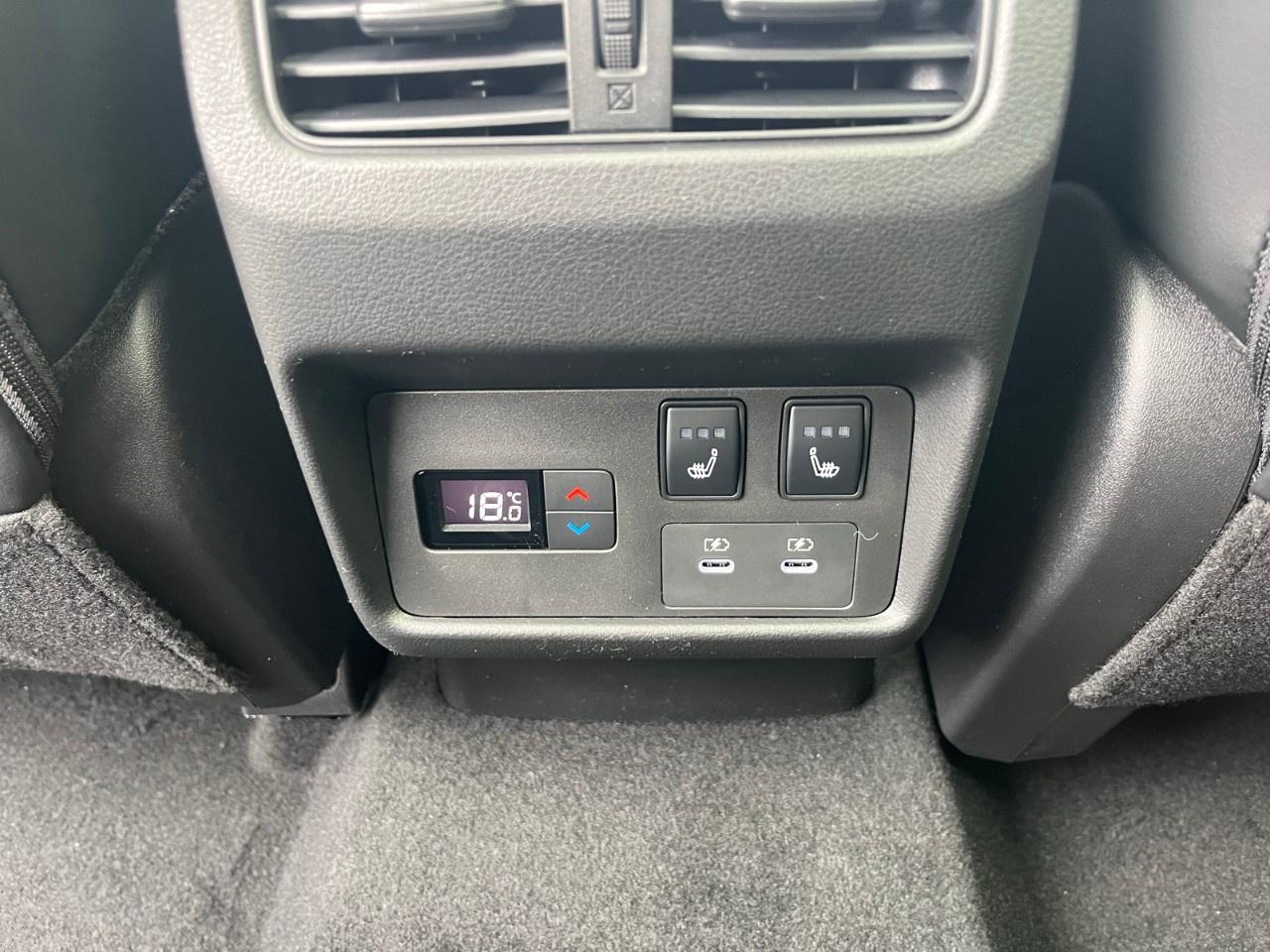 2026 Nissan Rogue AWD Platinum Photo