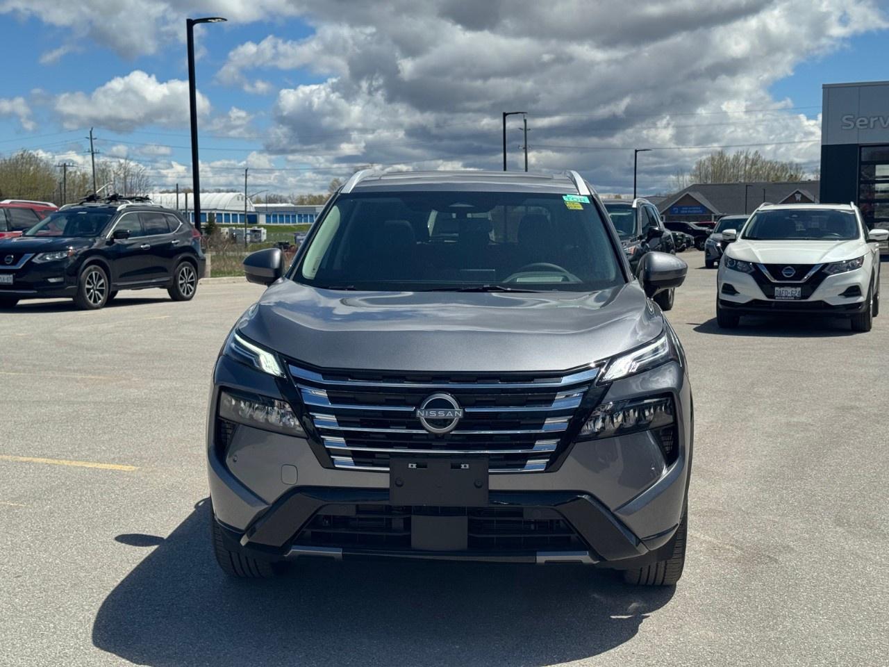 2026 Nissan Rogue AWD Platinum Photo