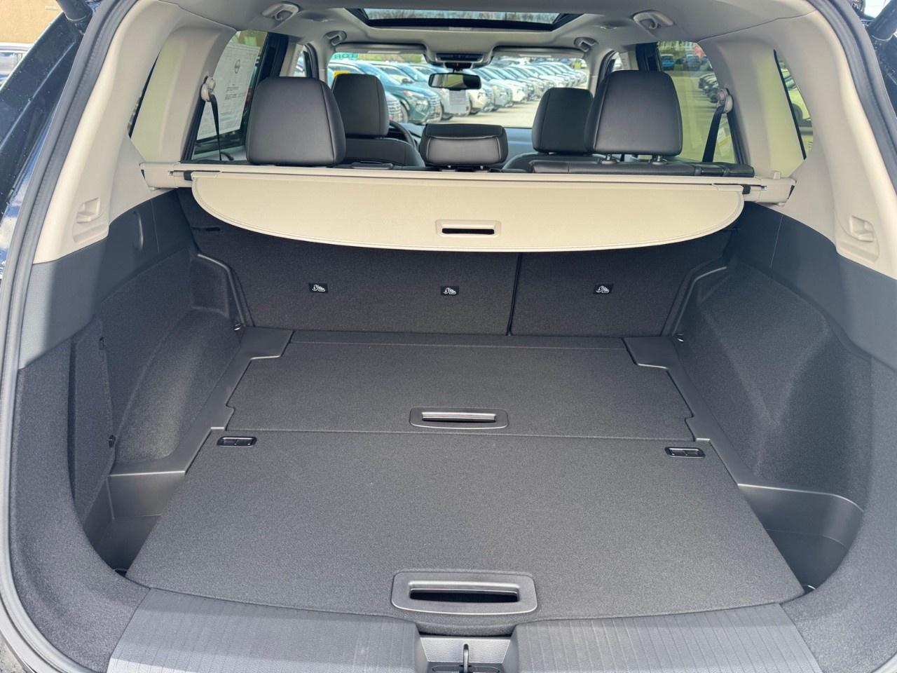 2026 Nissan Rogue AWD Platinum Photo