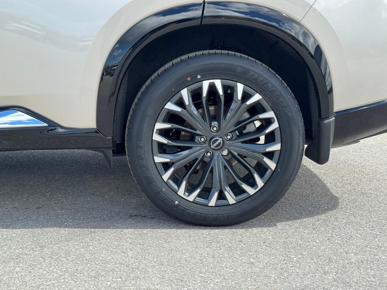 2026 Nissan Rogue AWD Platinum Photo