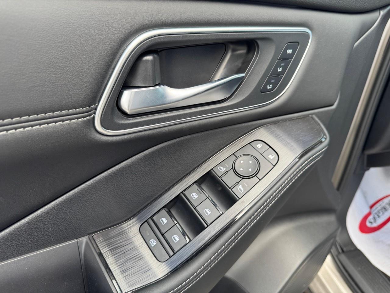 2026 Nissan Rogue AWD Platinum Photo