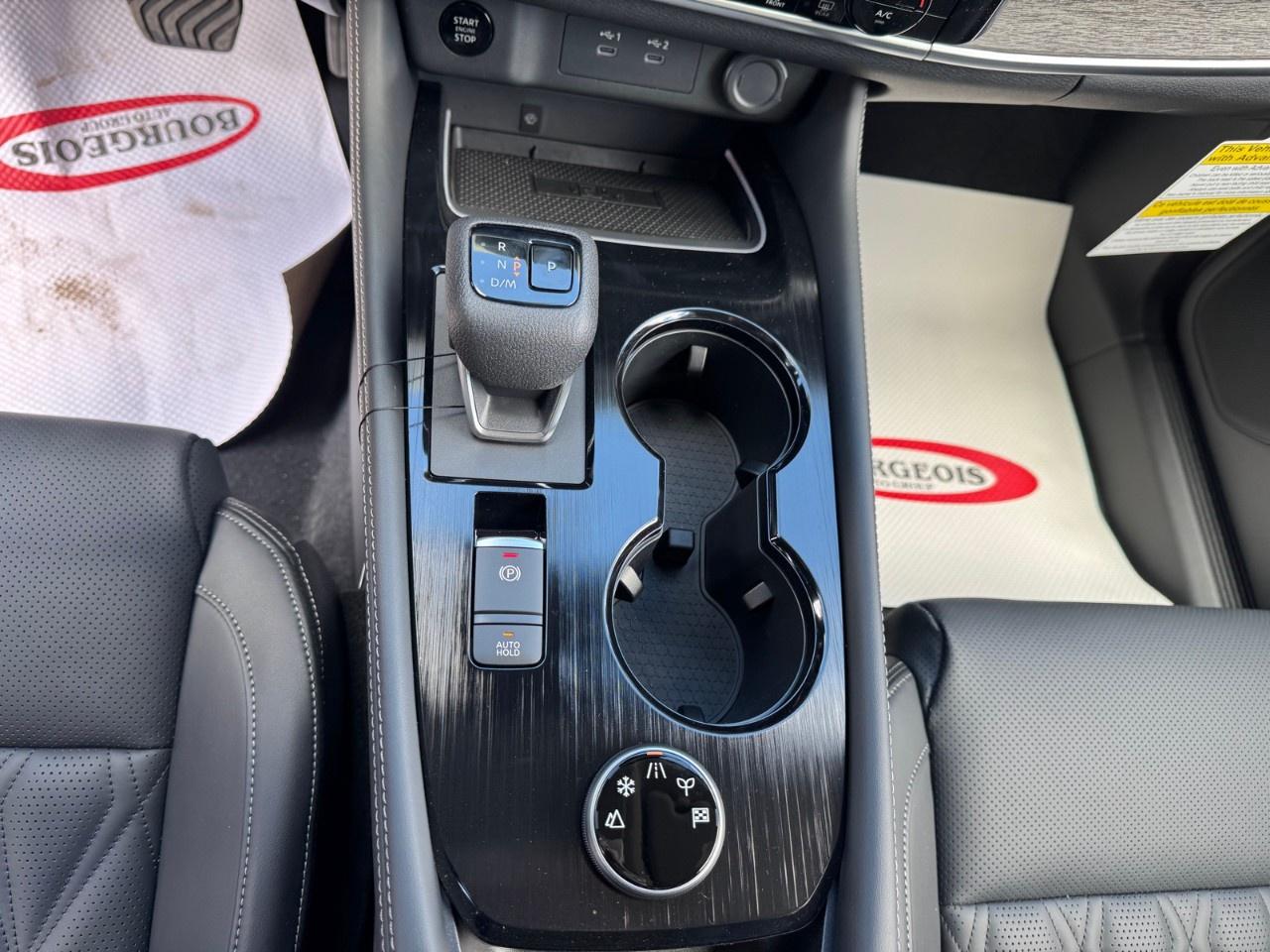 2026 Nissan Rogue AWD Platinum Photo