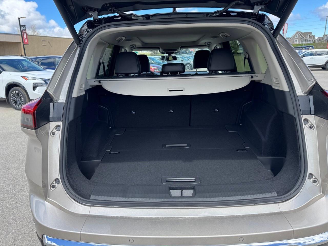 2026 Nissan Rogue AWD Platinum Photo