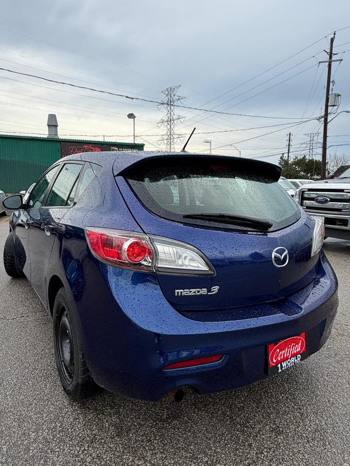 2013 Mazda MAZDA3 GX Photo