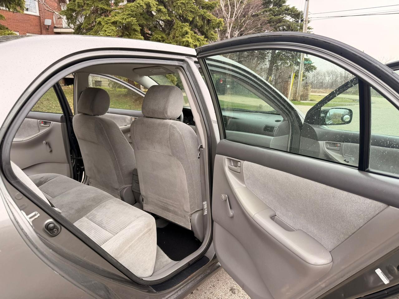 2006 Toyota Corolla CE Photo