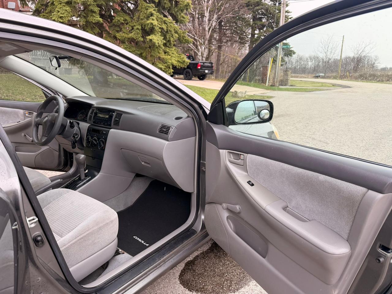 2006 Toyota Corolla CE Photo