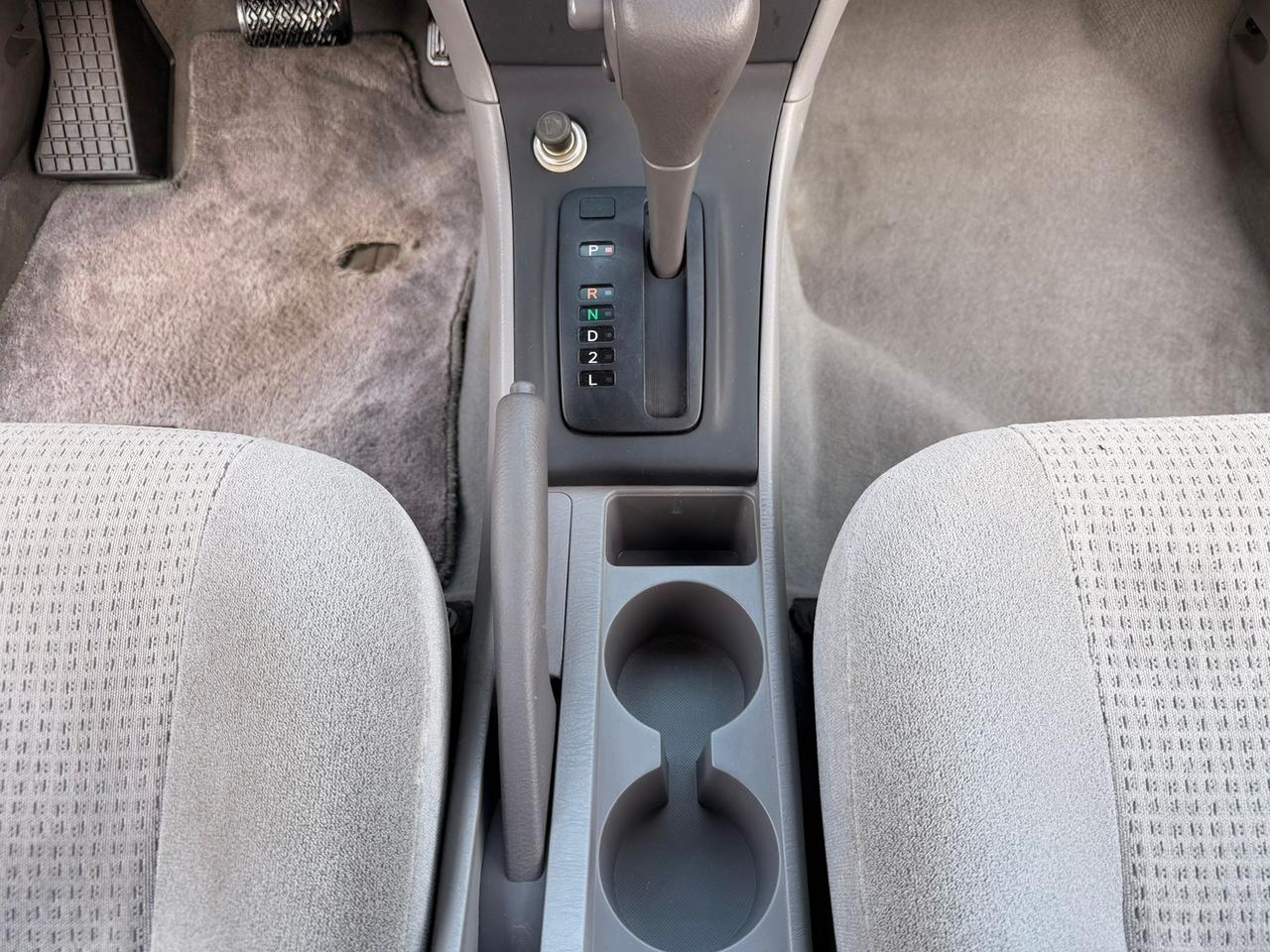 2006 Toyota Corolla CE Photo